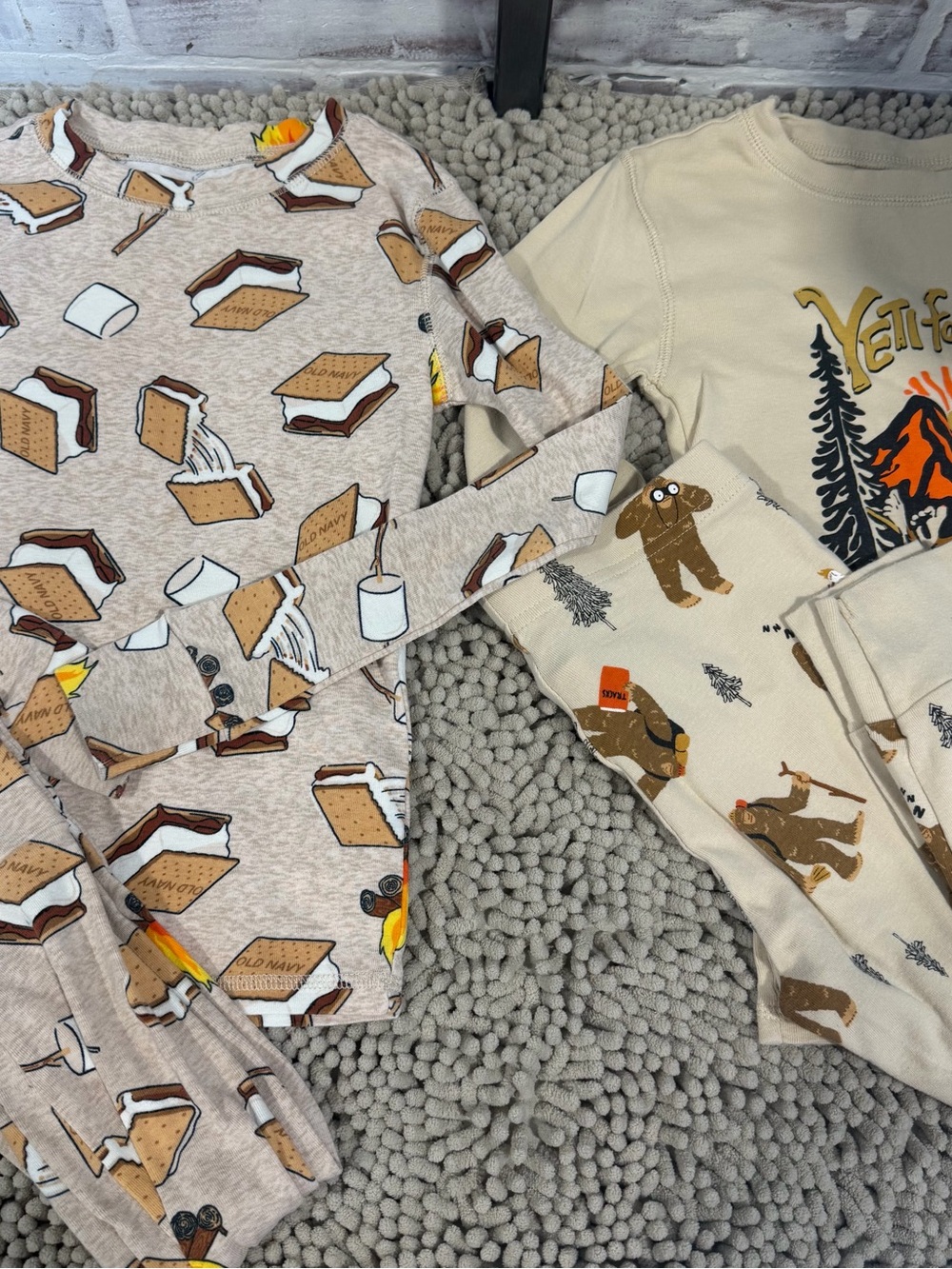 Old Navy Beige Kids S'mores/Camping yeti Bigfoot Pajama Sets size 6-8